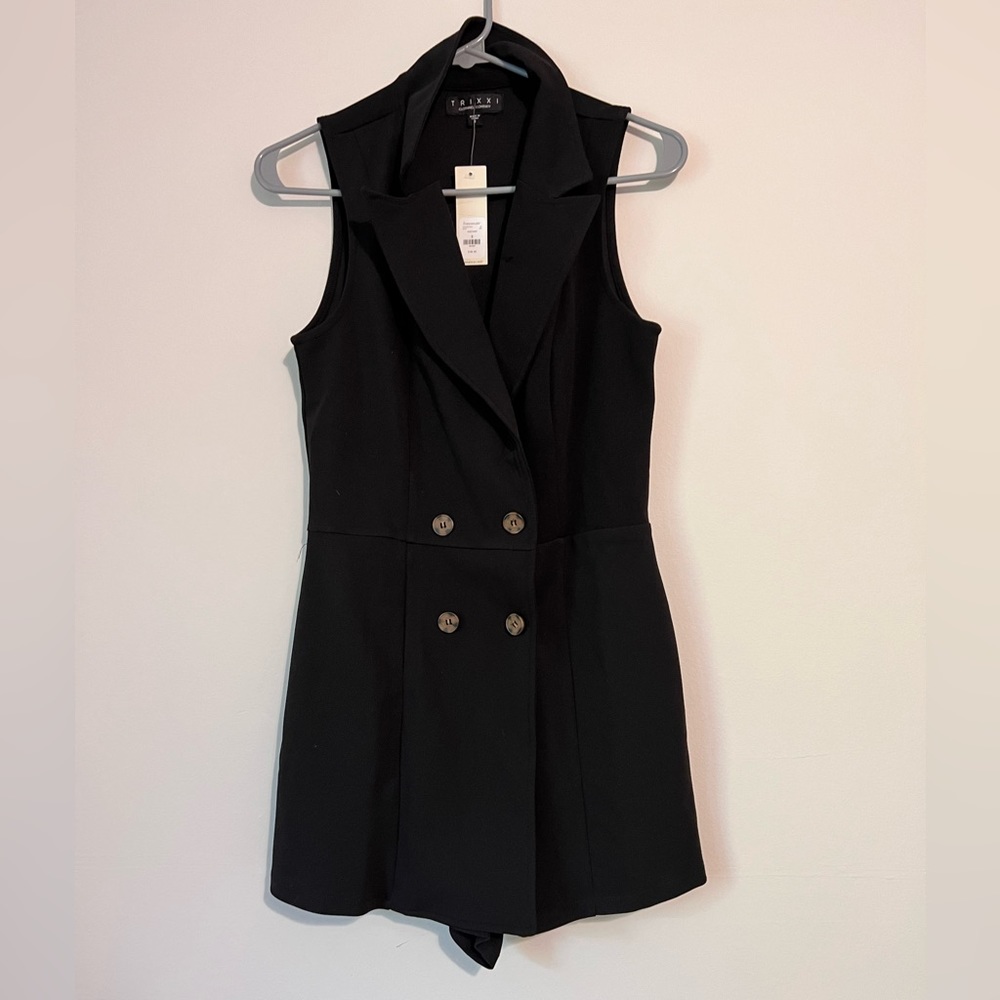 BNWT | Trixxi | Size Small | Black Romper Skort